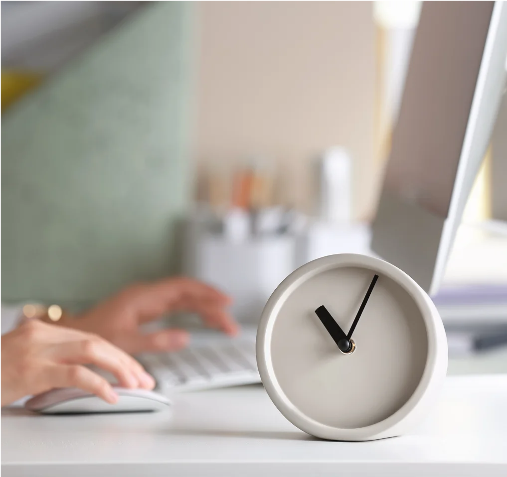 Do legal money lenders in Singapore have fixed opening hours