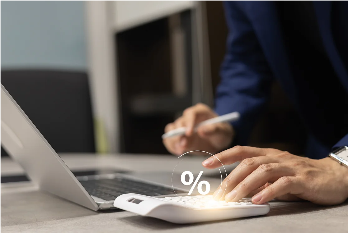 How are licensed money lenders’ loan interest computed